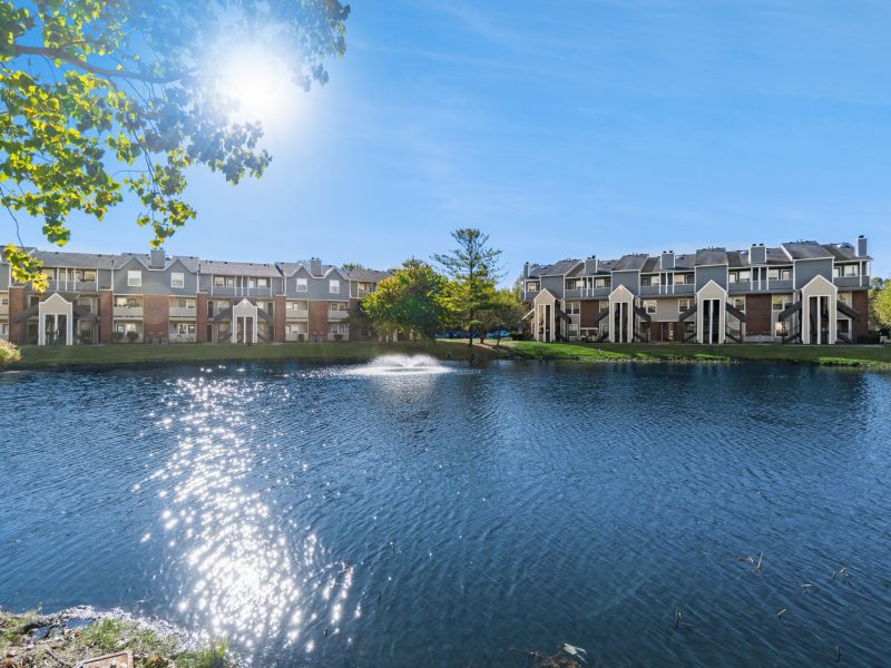 TGM Meadow View Apartments Scenic Pond 4